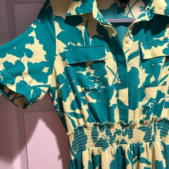 Green and Yellow Floral Dress - Picture 6 of 7